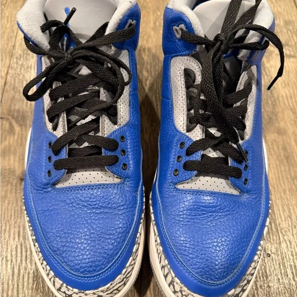 Men’s Jordan 3 - Picture 3 of 6